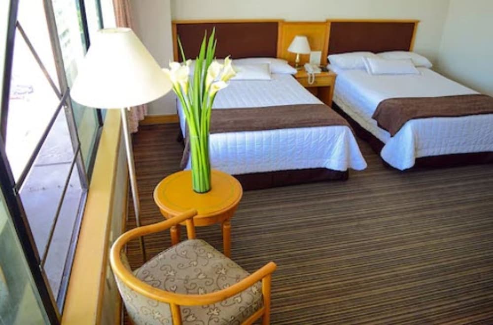 Miramar Hotel 29/71