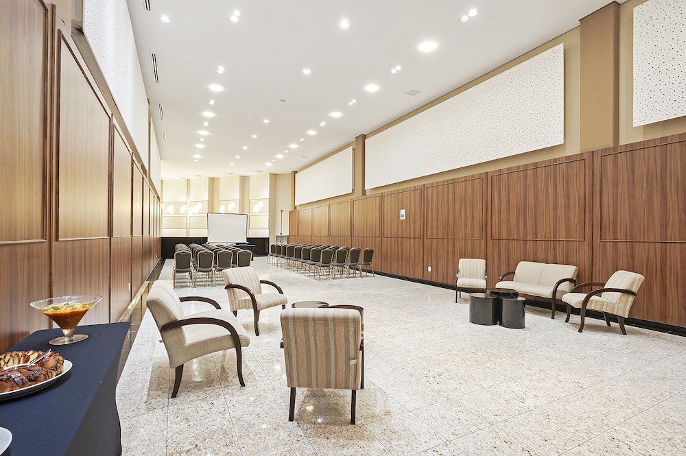 Firenze Business Hotel (ex Slaviero Essential Palhoca Viacatarina) 35/63