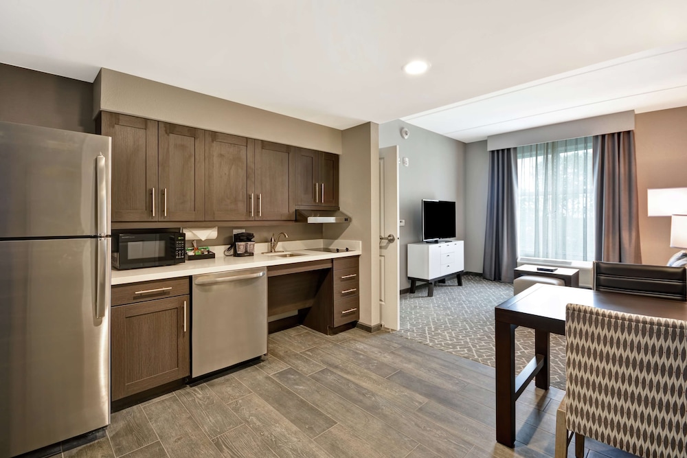 HOMEWOOD SUITES BY HILTON RALEIGH CARY I-40 8/52