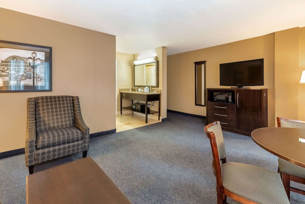 La Quinta Inn Suites By Wyndham Seattle Downtown 20/44