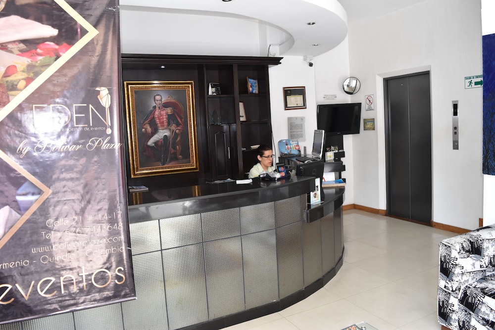 Hotel Bolivar Plaza 9/61
