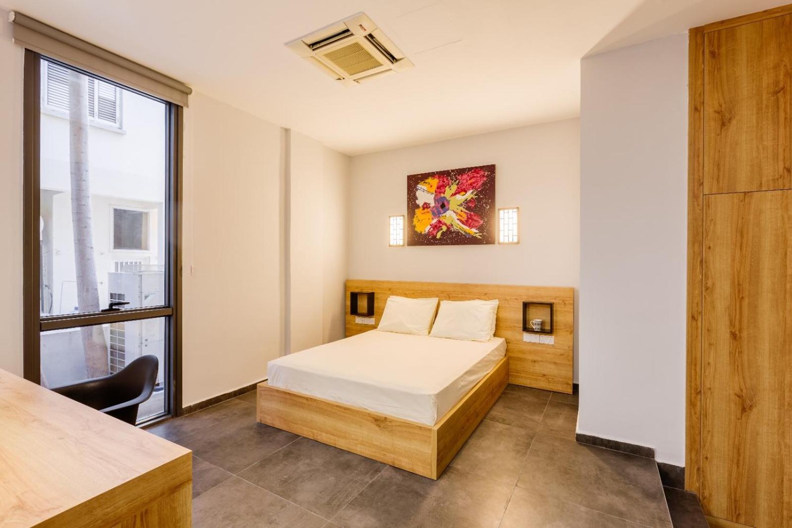 G Suites Luxury Rentals 11/32