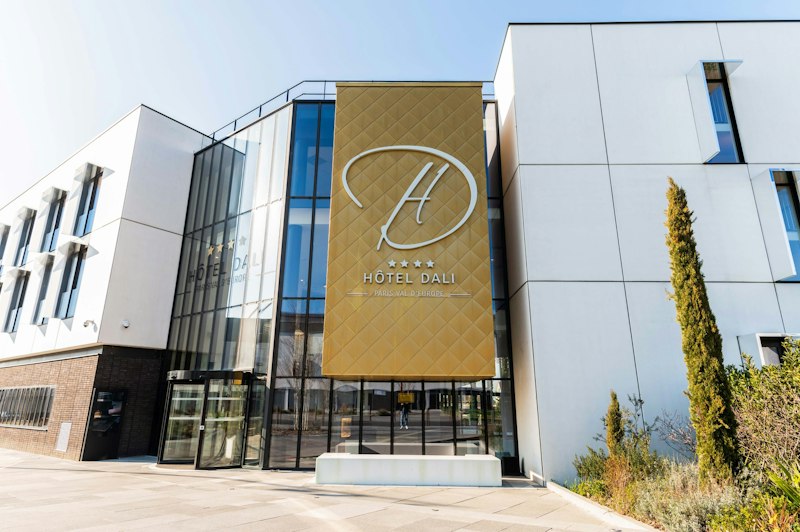 Hotel Dali Val D'Europe Tapestry Collection by Hilton 2/29