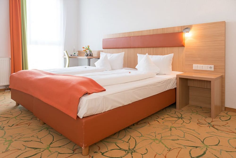 Hotel Aviva 9/58