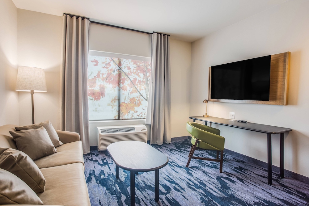 Fairfield Inn & Suites by Marriott Rolla 30/46