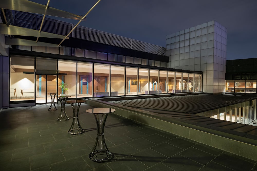 Windsor Hotel & Convention Centre Istanbul 23/48