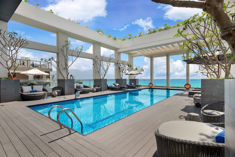 Paris Deli Danang Beach Hotel 44/80