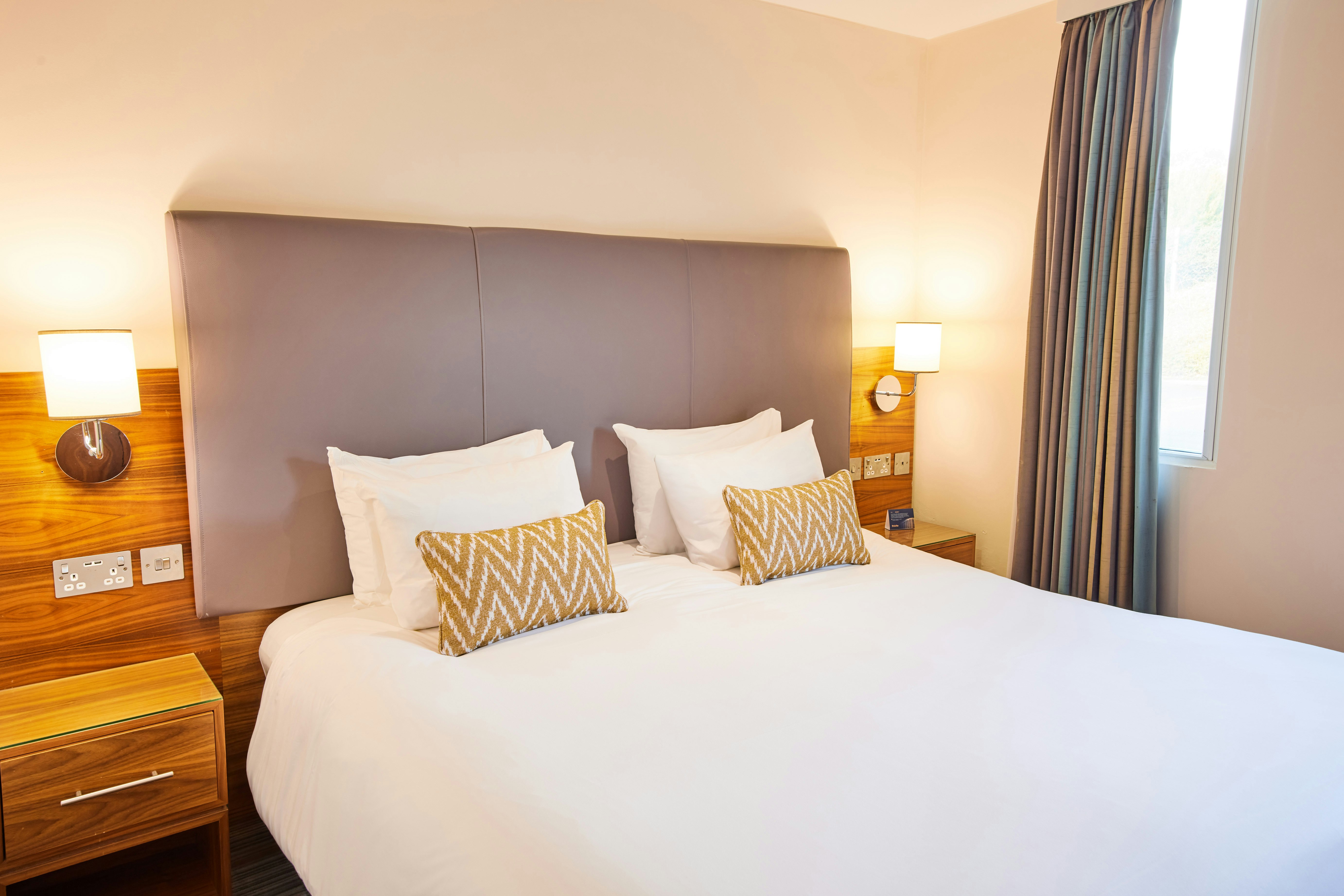 غرفة تنفيذية بسرير كينج، Thistle London Heathrow Terminal 5 Hotel 3/5