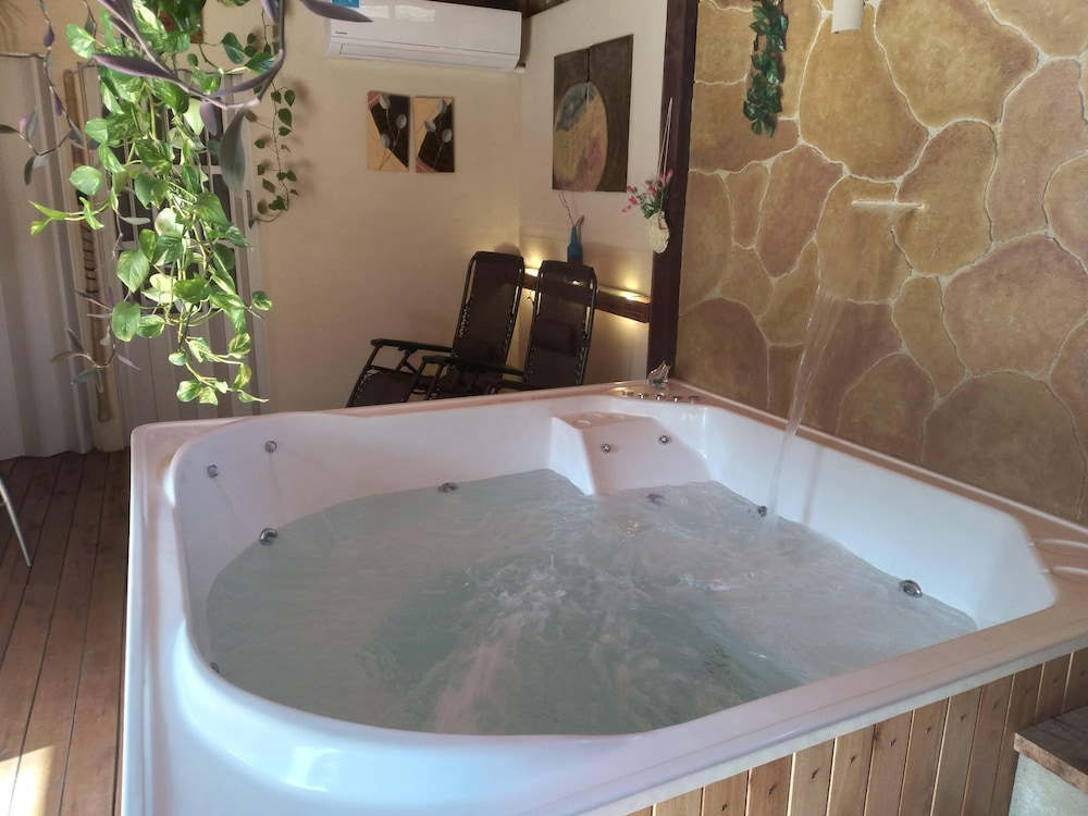 Pualy Resort And Spa 38/72