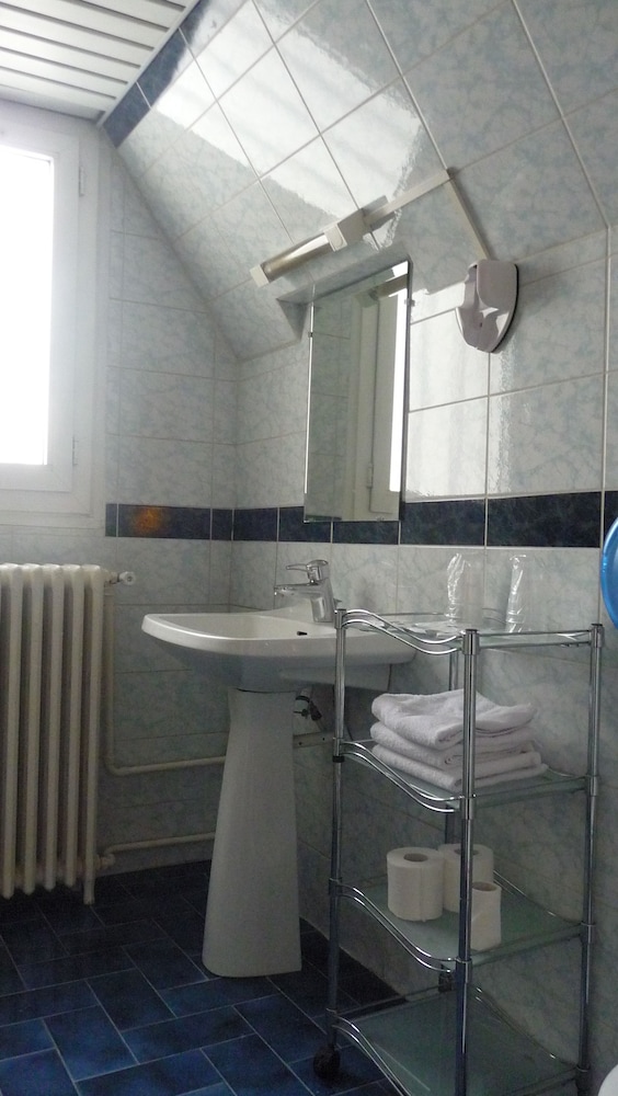 Hotel Ambassadeur Paris 23/46