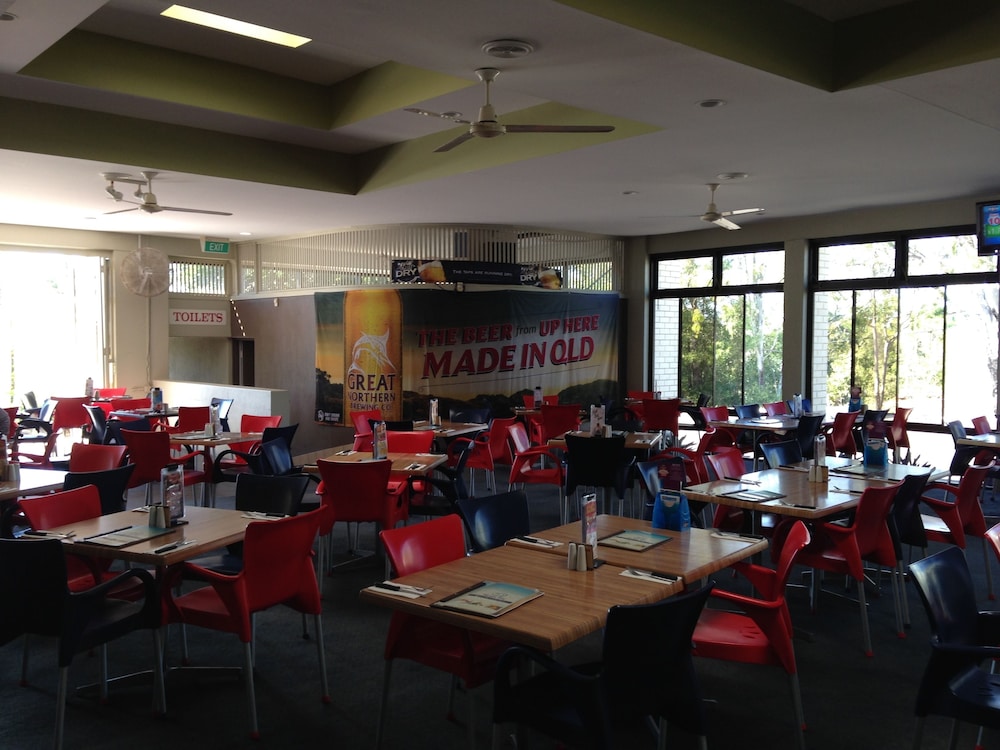 Hervey Bay Hotel and Resort 16/27