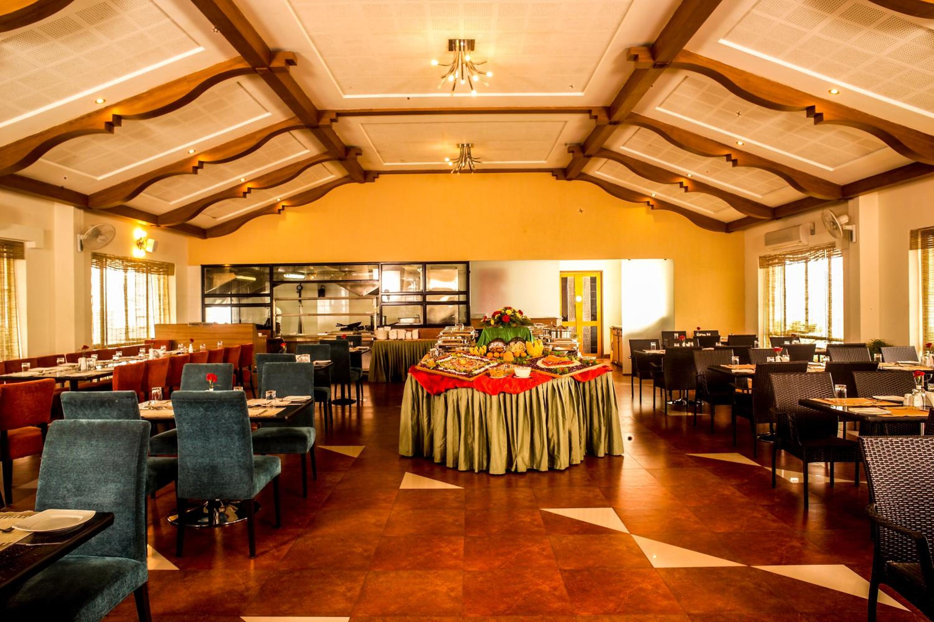 Oyo Premium Kakkanad Civil Station 40/54