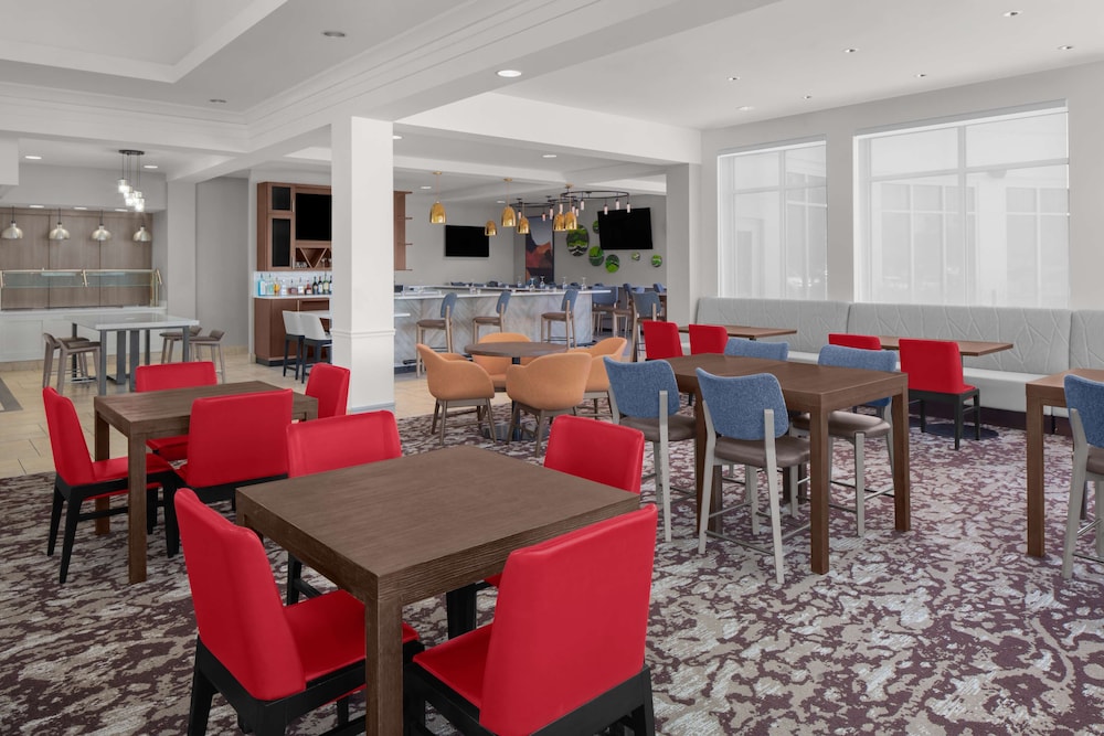 HILTON GARDEN INN SALT LAKE CITY AIRPORT 53/77