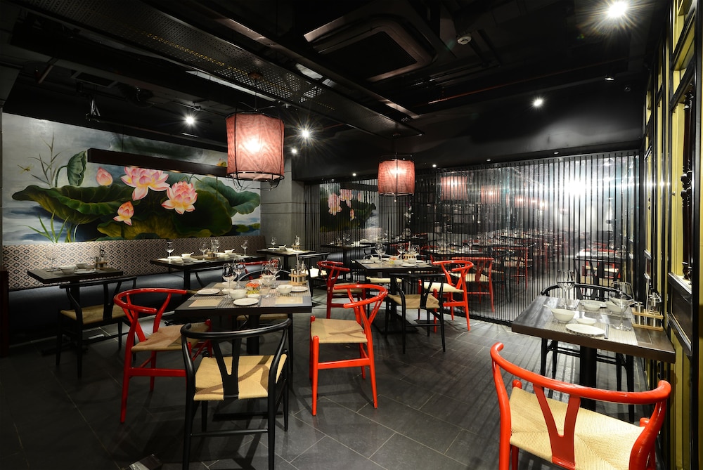 The Chi Boutique Hotel 48/66