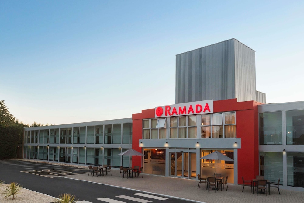 Ramada by Wyndham Milton Keynes 1/47
