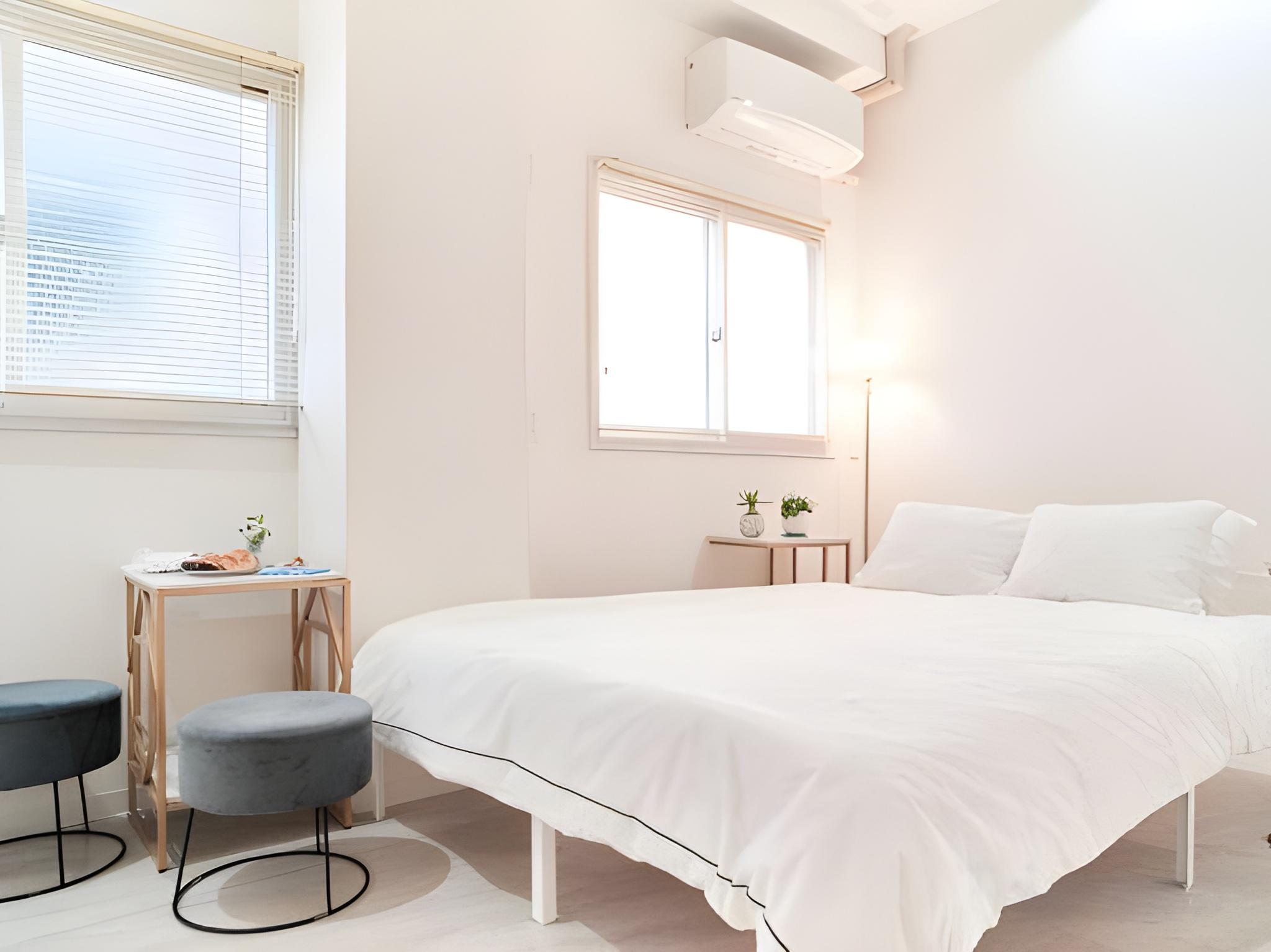 Room, Double Bed