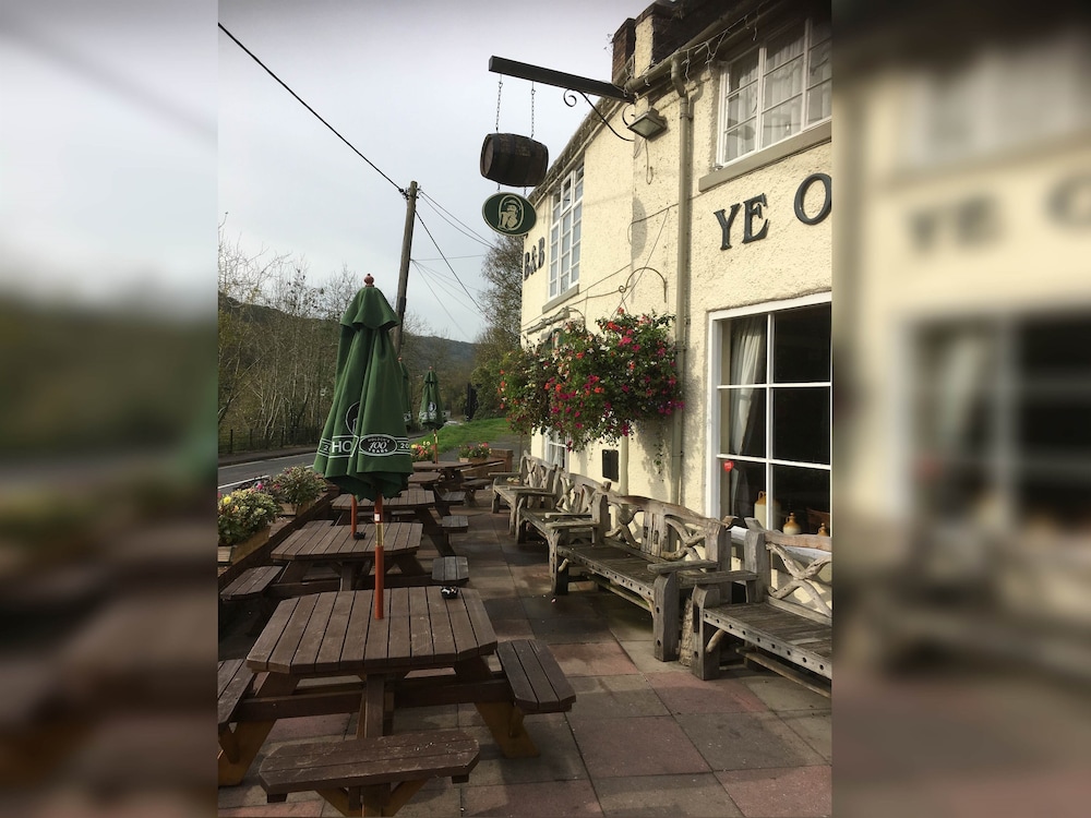 Ye Olde Robin Hood Inn 23/29