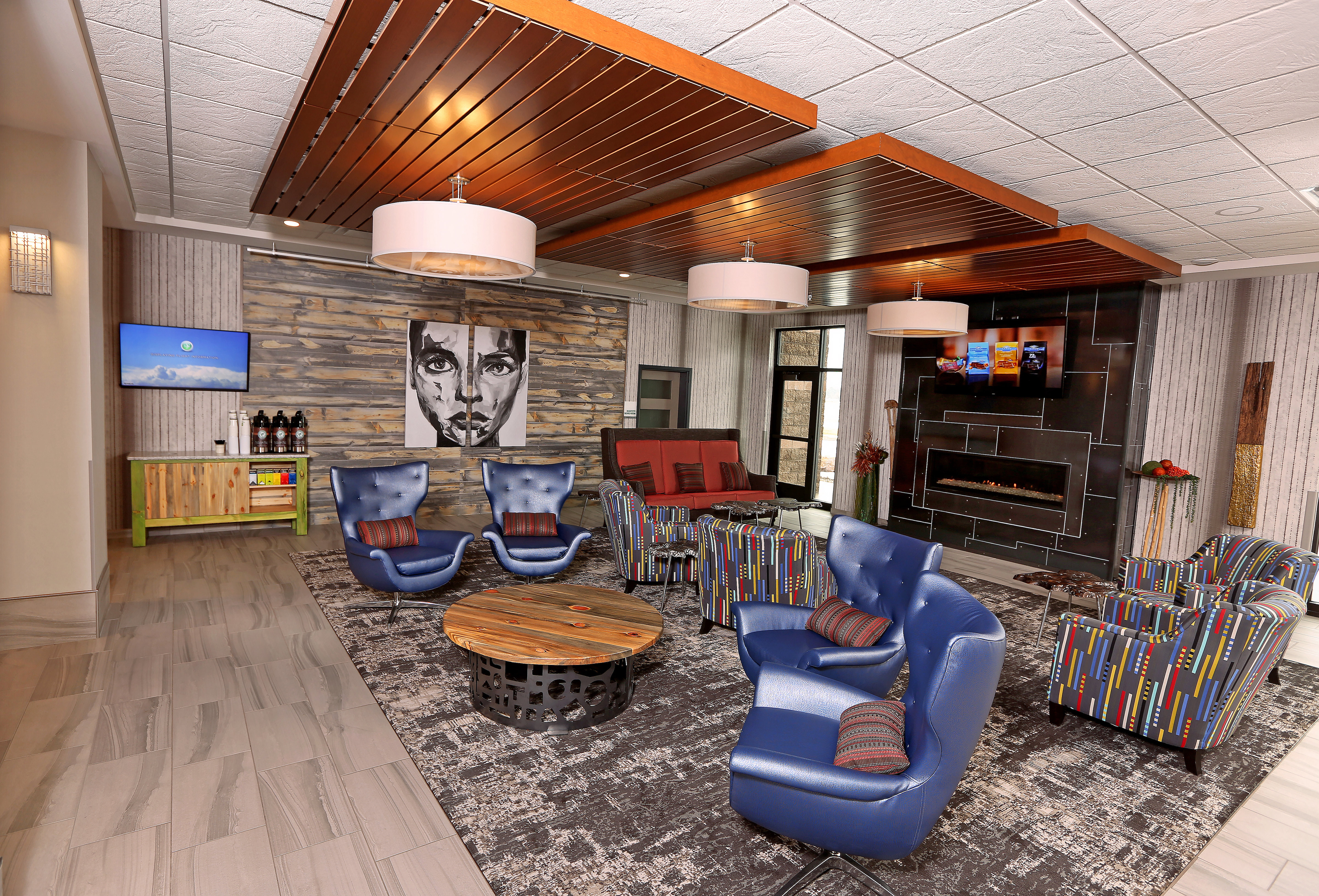Holiday Inn Hotel And Suites Sioux Falls Airport 28/57