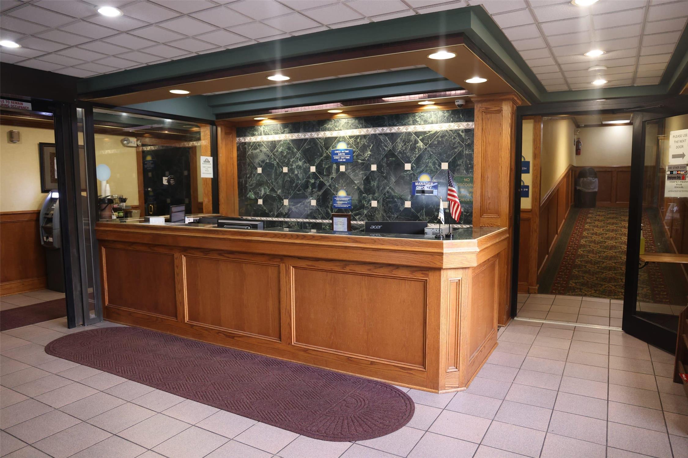 Days Inn by Wyndham Pittsburgh 4/24