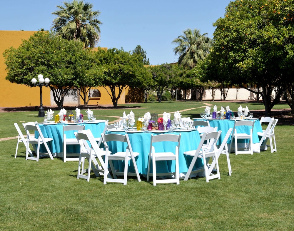 DoubleTree by Hilton Hotel Tucson - Reid Park 5/56