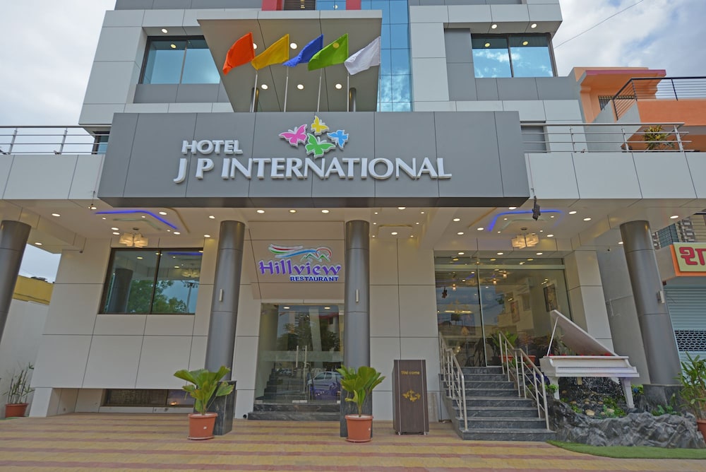 Hotel J P International 1/39