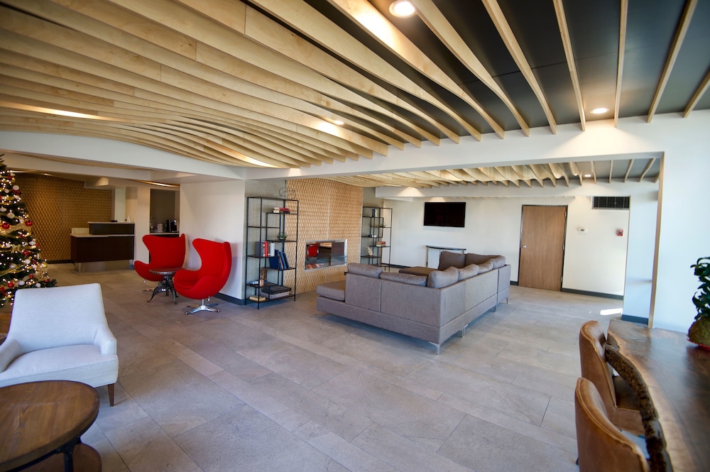 Ramada By Wyndham Austin South 37/52