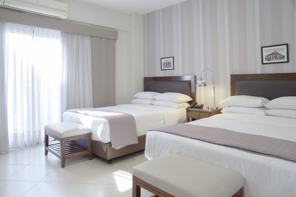 LAS LOMAS CASA HOTEL 20/75