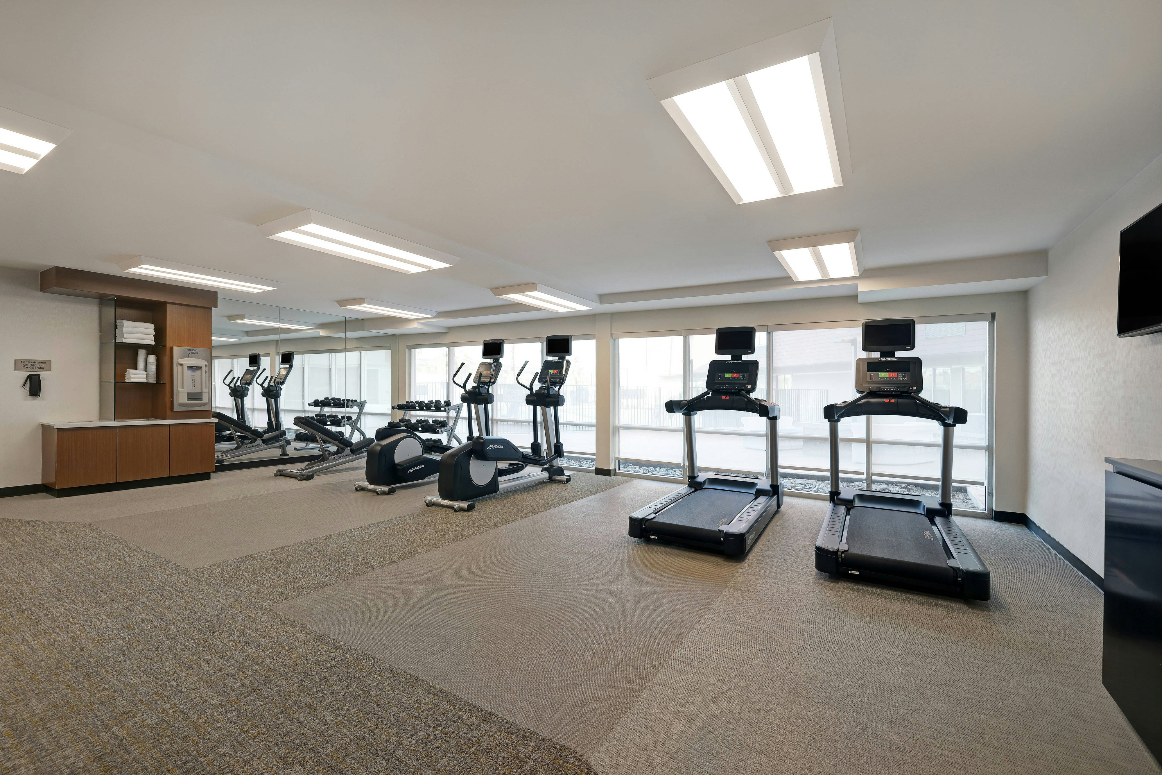 SpringHill Suites by Marriott Palm Desert 23/54