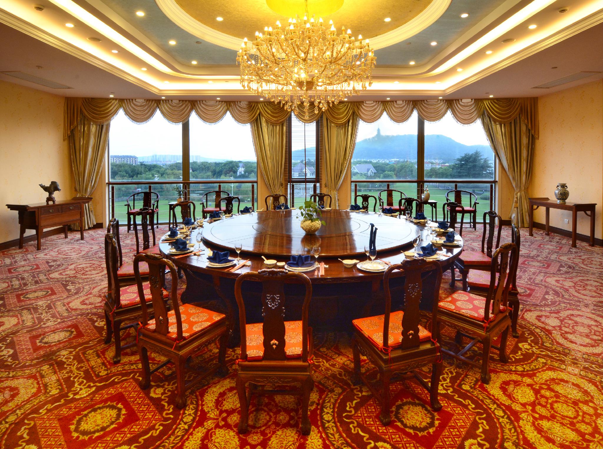 CHINA GARDEN HOTEL 43/56
