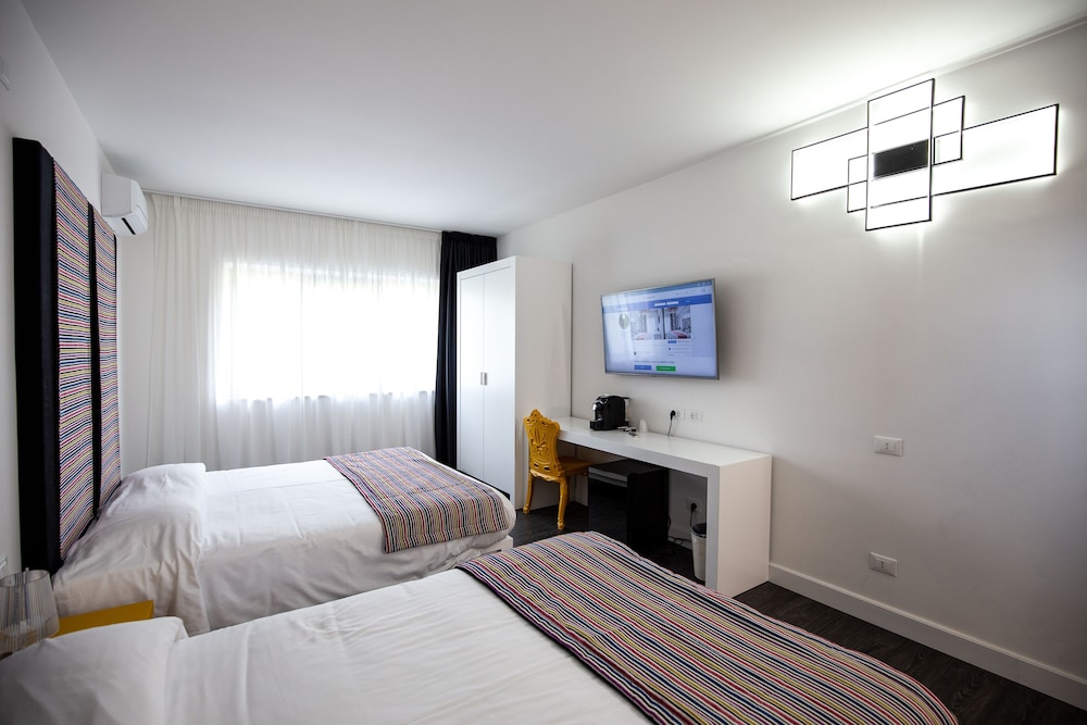 LA COMPAGNIA DEL VIAGGIATORE 17/42
