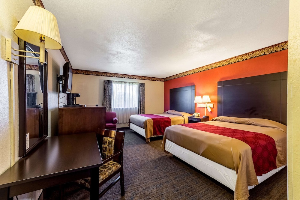 Rodeway Inn San Antonio Lackland AFB - SeaWorld 37/66