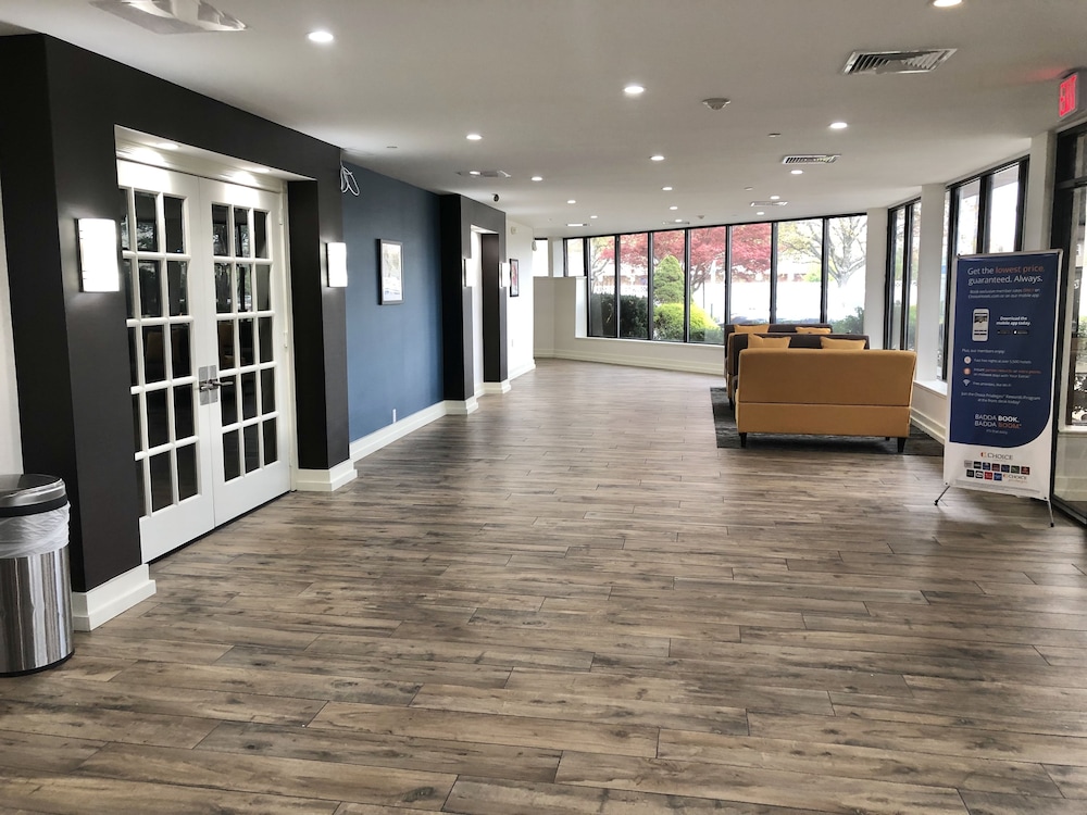 Somerset Lofts, NJ 44/52