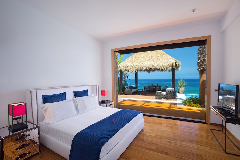 2 BEDROOMS, ROYAL, INFINITY, VILLA