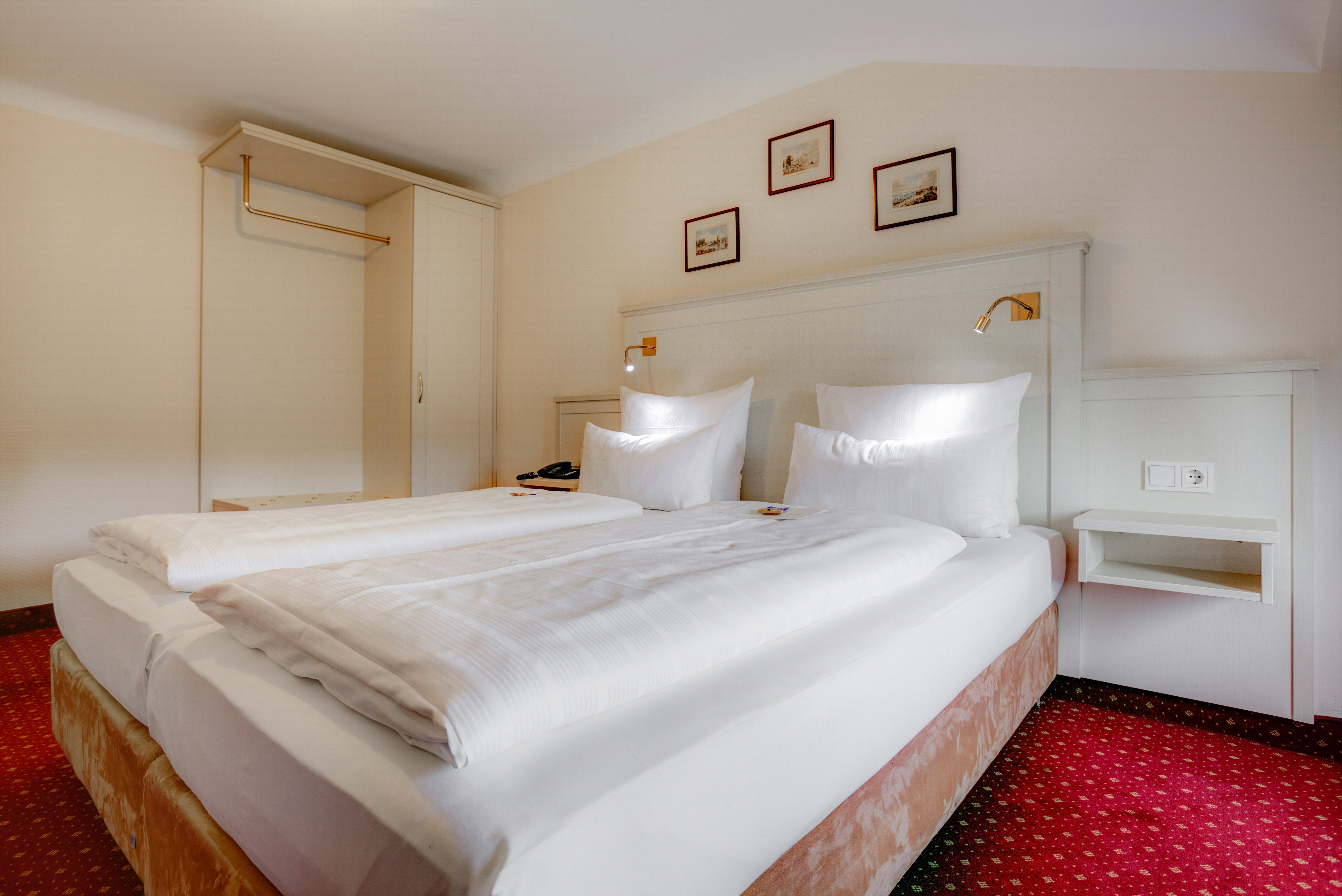 Hotel Furst Bismarck 13/43