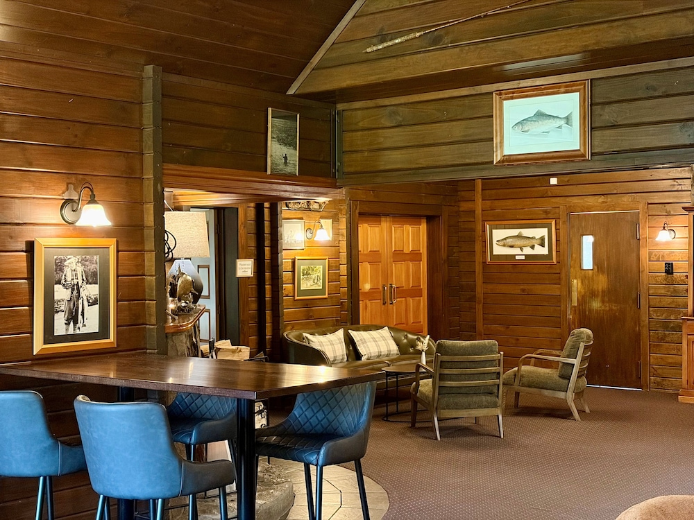 Tongariro Lodge 61/75