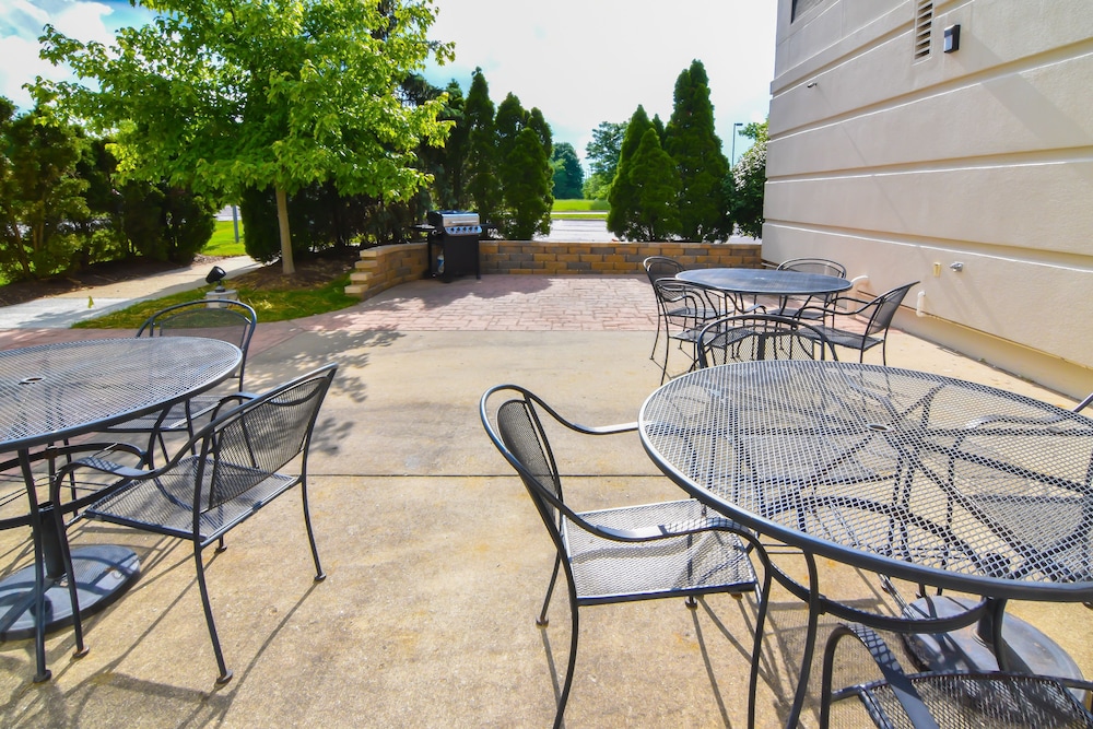 Holiday Inn Express Suites Indianapolis Northwest An Ihg Hotel 31/51