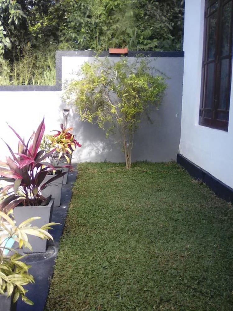 Villa Aurora 9/11