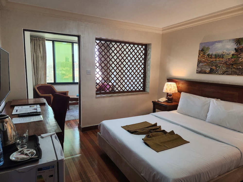 Orchid Hotel 14/34