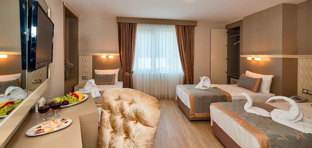 Marcello Hotel 29/65