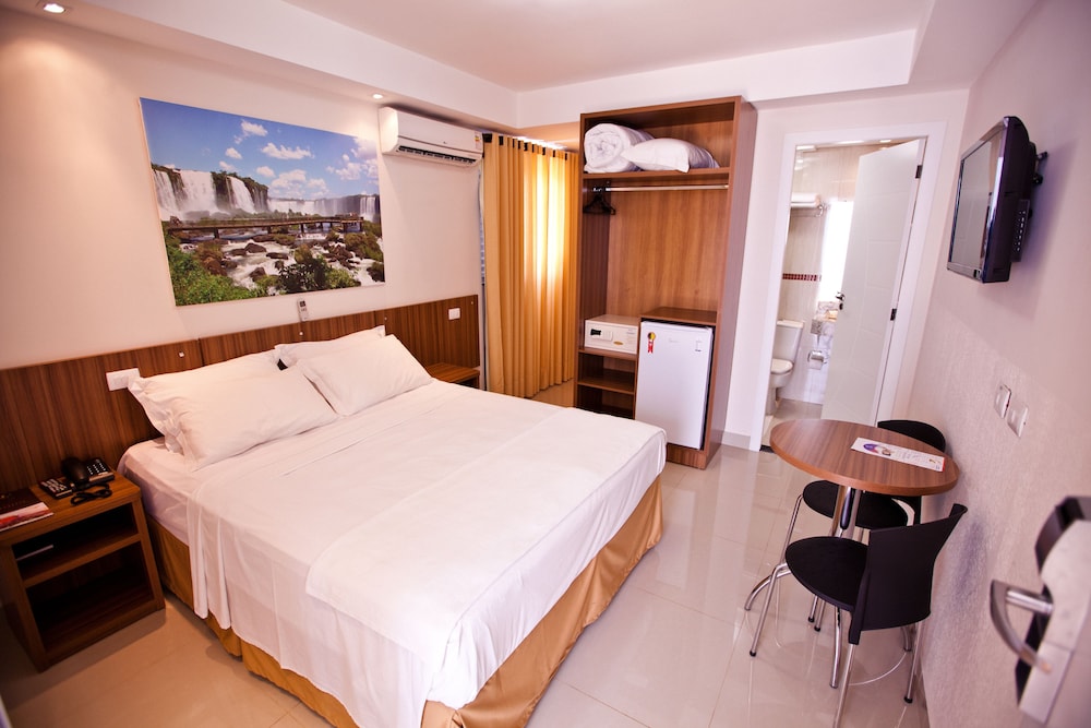 Del Rey Quality Hotel 11/50