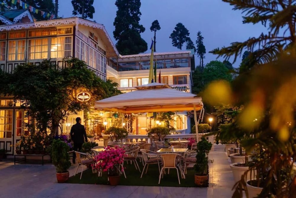Udaan Dekeling Resort 3/54
