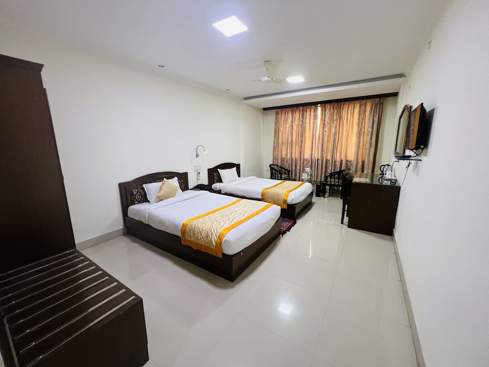 BODHGAYA REGENCY HOTEL 10/50