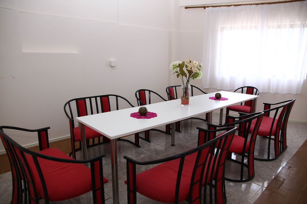 Triton Garden Hotel 37/49