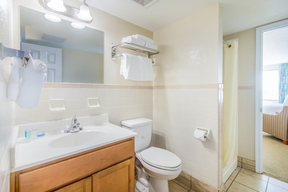 2 Rooms, 2 Queen Beds, Gulf Front، Beachside Resort 5/5