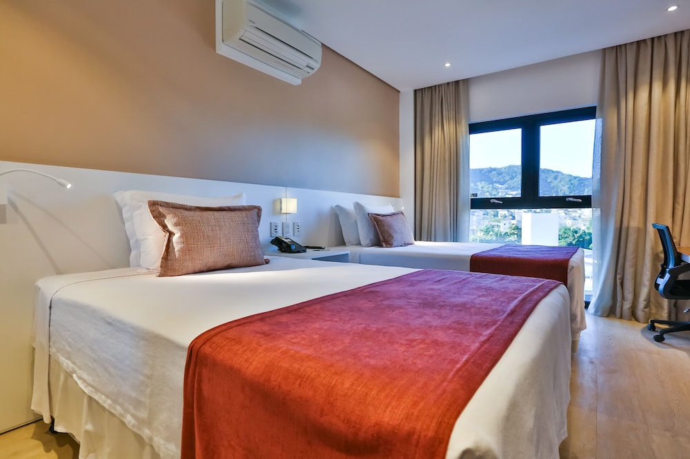 Quality Hotel Blumenau 10/48