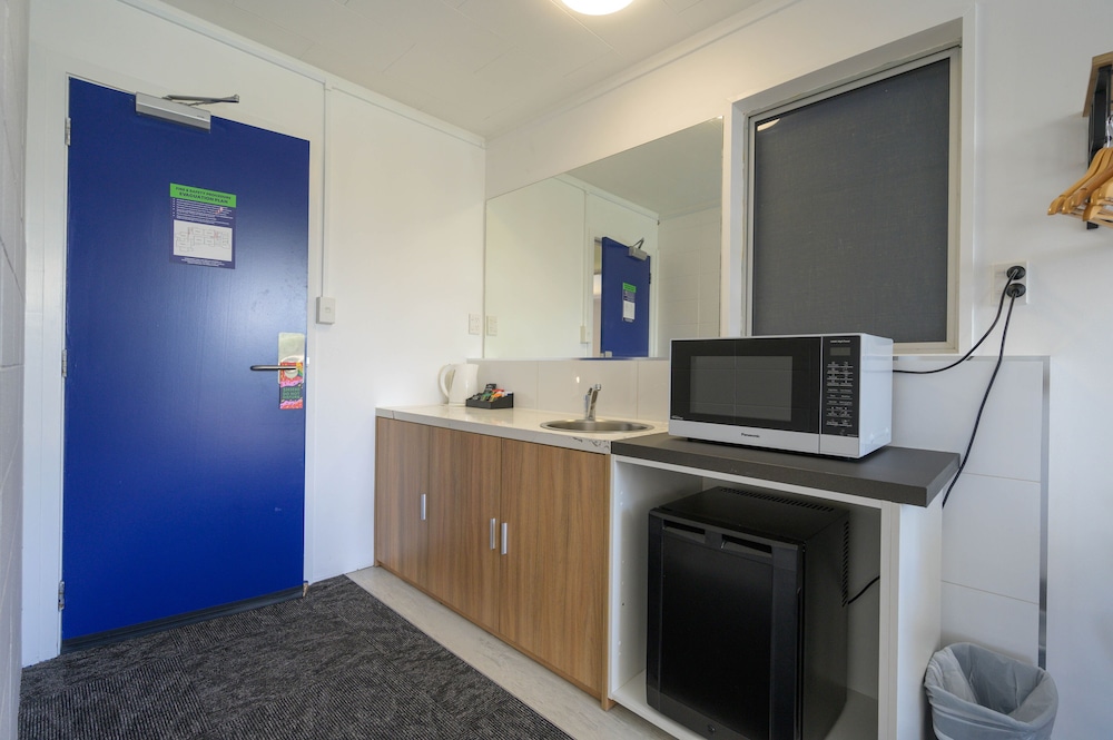 Urban Lounge Sleepery Rotorua, SureStay Collection by BW 63/63