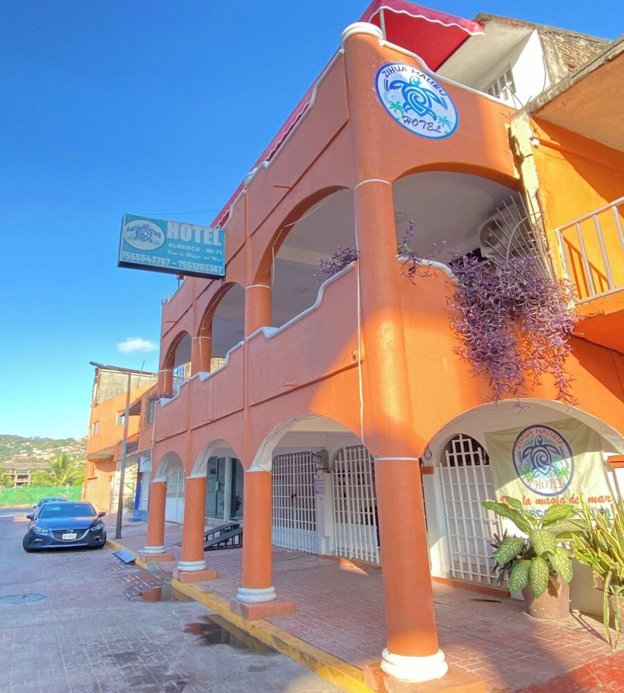 OYO Hotel Zihuatanejo Malibu in ZIHUATANEJO