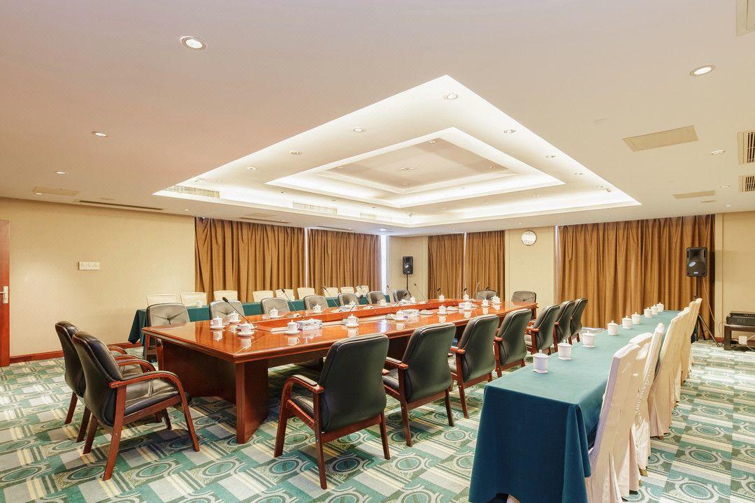 Ji'an Hotel 44/51