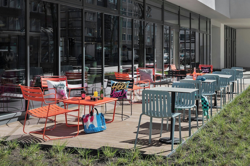 Moxy Duesseldorf City 40/50