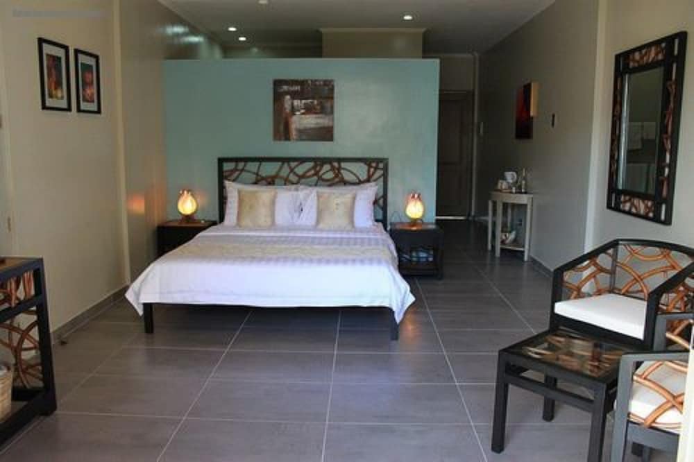 Linaw Beach Resort 19/73
